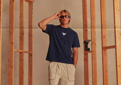 NAVY & WHITE TEE